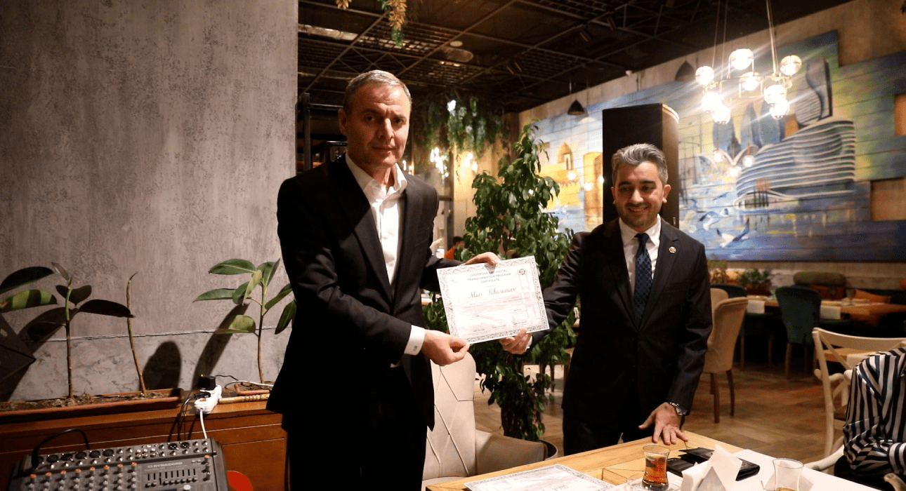 «Menecerlərin Kvalifikasiyası» layihəsi diplomları təqdim olundu